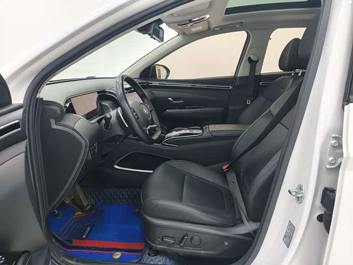 Фото 8 - Hyundai Tucson L