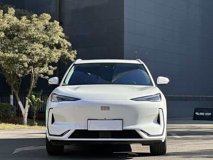 Фото 2 - Geely Galaxy E5