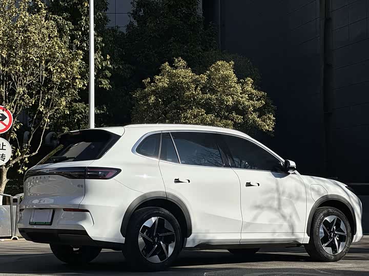 Фото 5 - Geely Galaxy E5