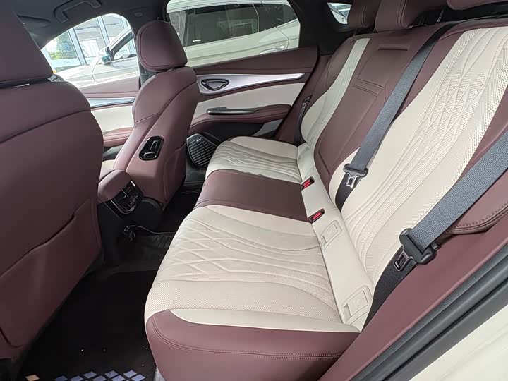 Фото 9 - BYD Seal 07 DM-i Hybrid