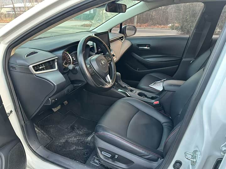 Фото 7 - Toyota Corolla