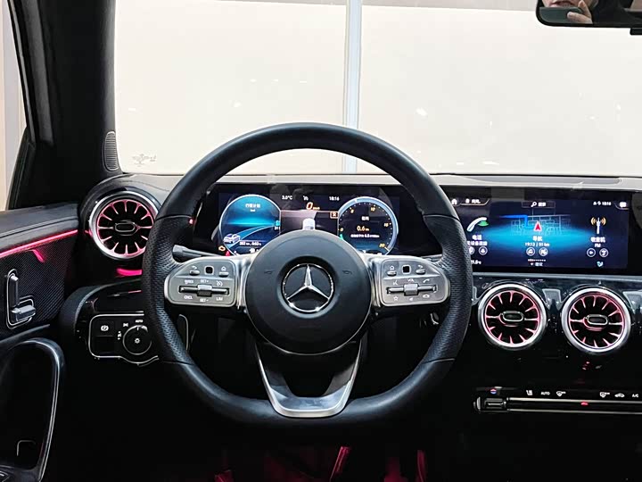 Фото 7 - Mercedes-Benz A-Class