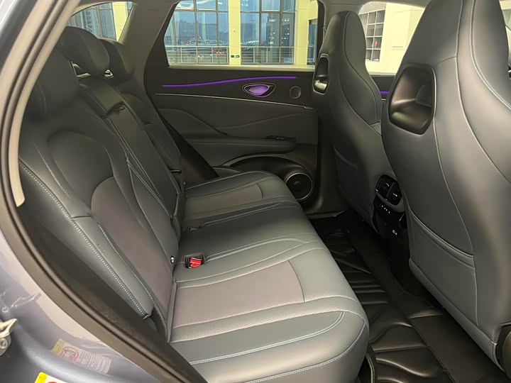 Фото 8 - BYD Sea Lion 07 DM-i Hybrid