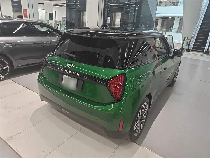 Фото 9 - Mini Cooper