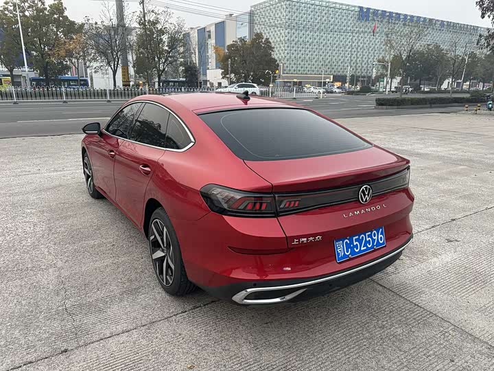 Фото 3 - Volkswagen Lamando L