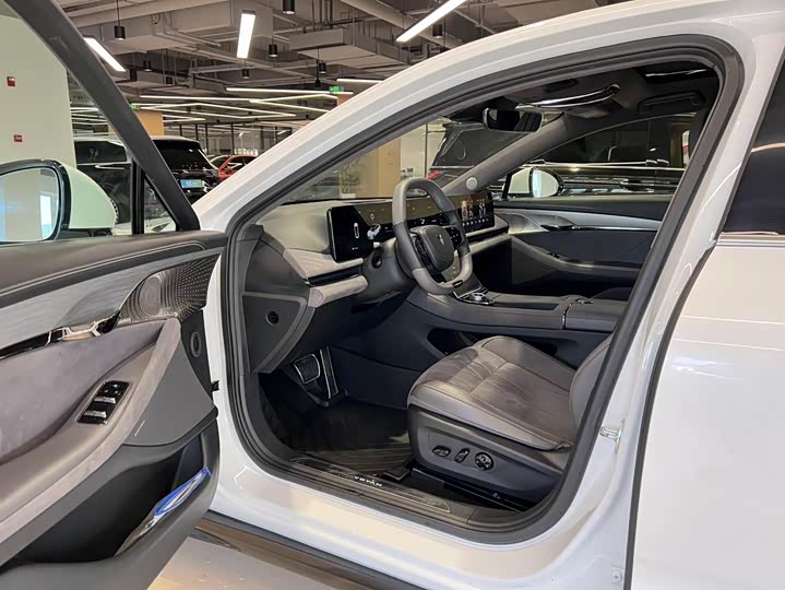 Фото 9 - Voyah Passion