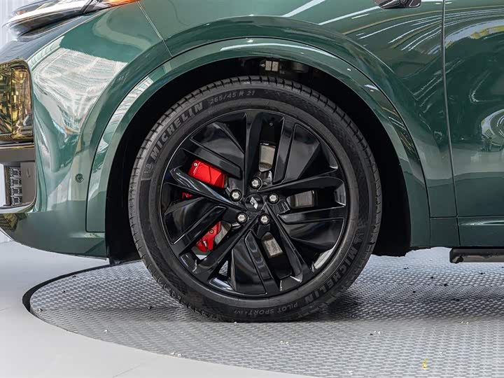 Фото 8 - LiXiang L9