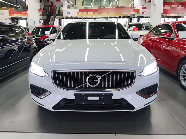 Фото 3 - Volvo S60