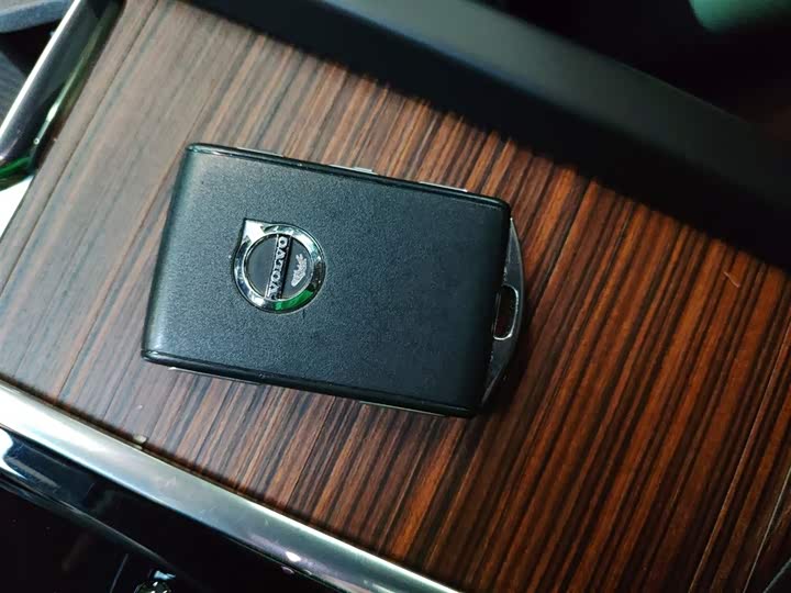 Фото 9 - Volvo S60