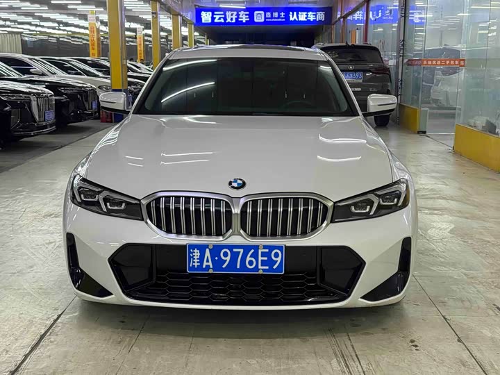 Фото 2 - BMW 3 Series