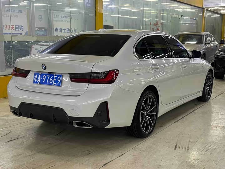 Фото 9 - BMW 3 Series