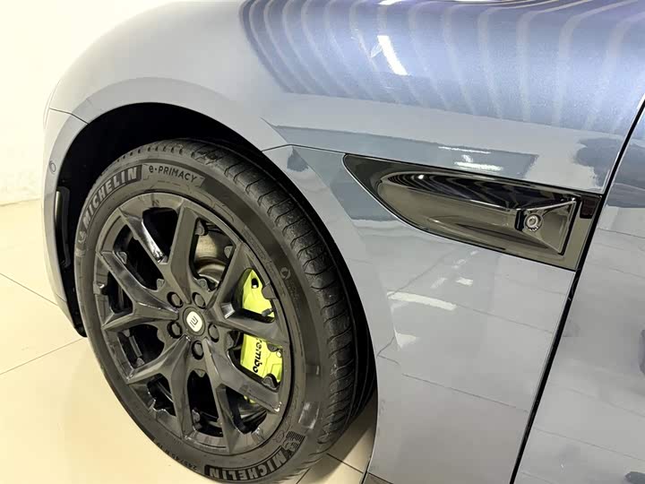 Фото 7 - Xiaomi SU7