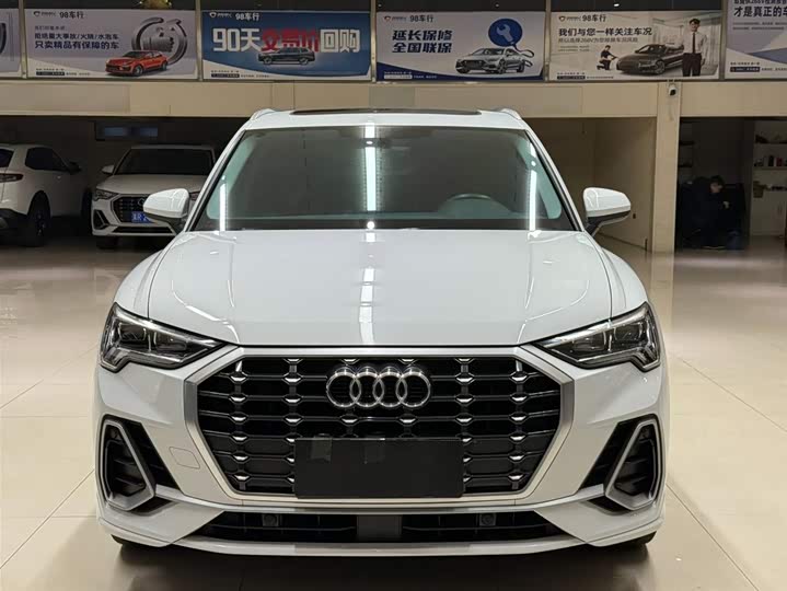 Фото 2 - Audi Q3