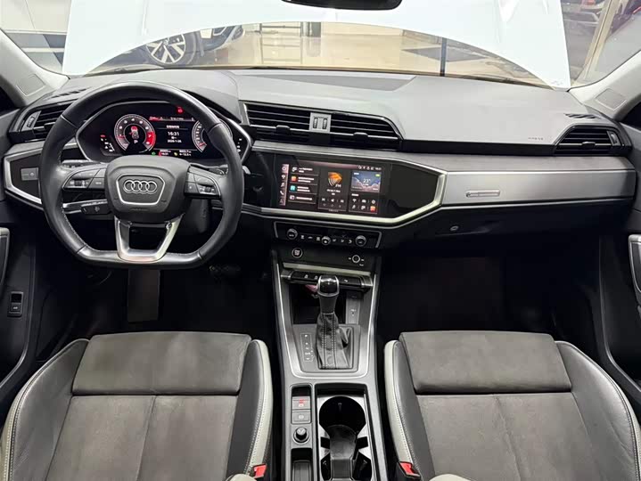 Фото 9 - Audi Q3