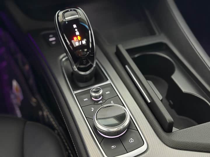 Фото 9 - Cadillac CT5