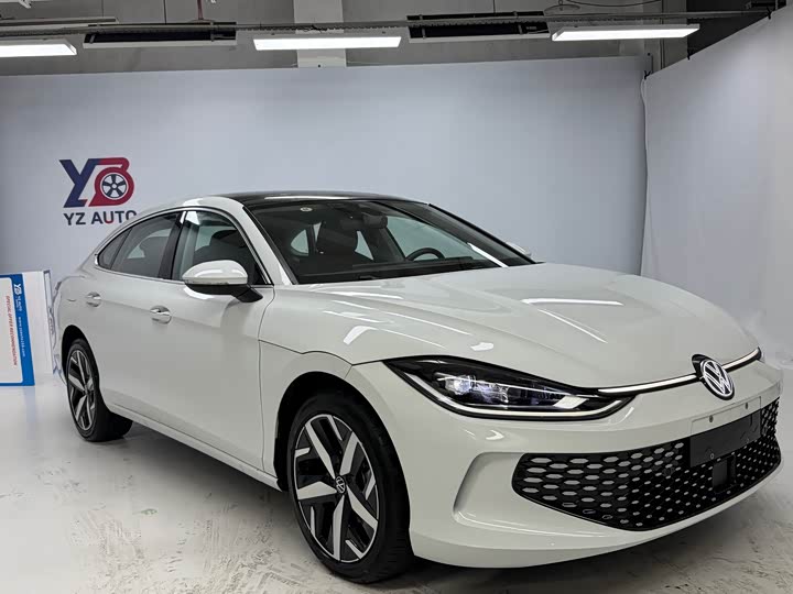 Фото 3 - Volkswagen Lamando L