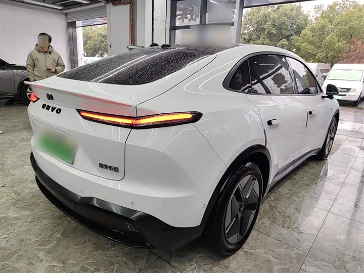 Фото 7 - Nio Onvo L60