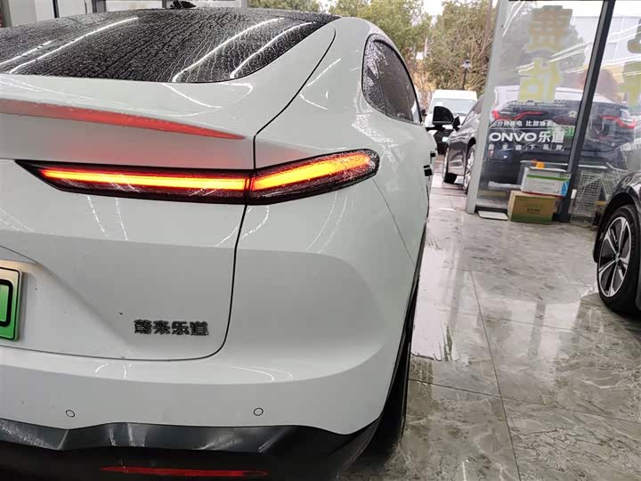 Фото 8 - Nio Onvo L60