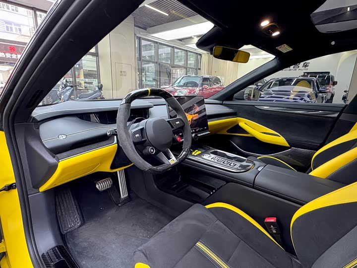 Фото 4 - Xiaomi SU7 Ultra