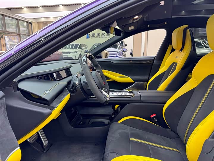 Фото 6 - Xiaomi SU7 Ultra