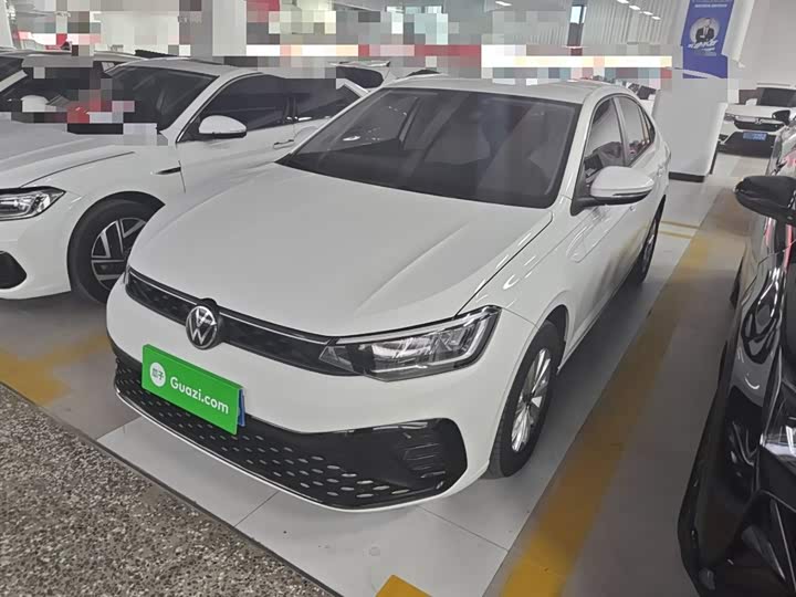 Фото 2 - Volkswagen Lavida