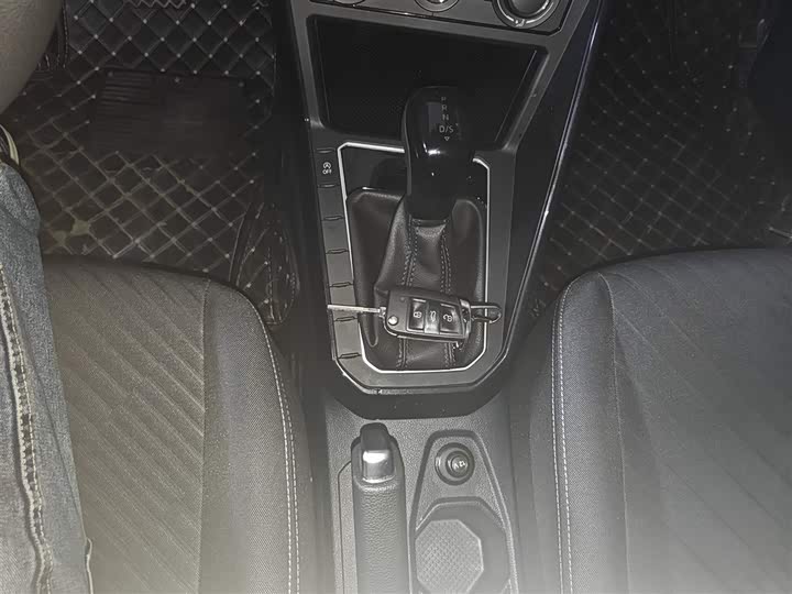 Фото 6 - Volkswagen Lavida