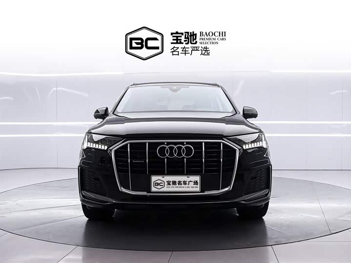 Фото 2 - Audi Q7