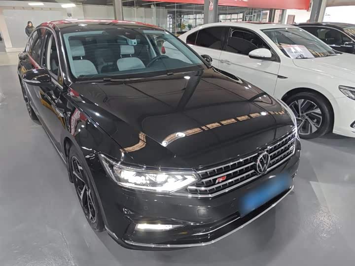 Фото 4 - Volkswagen Magotan