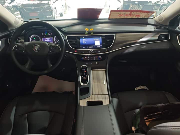 Фото 9 - Buick LaCrosse