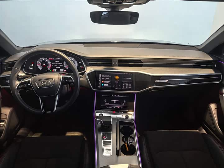 Фото 7 - Audi A6L