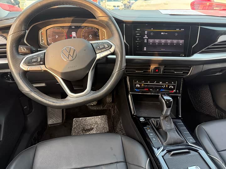 Фото 5 - Volkswagen Passat