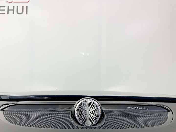 Фото 9 - Volvo S90