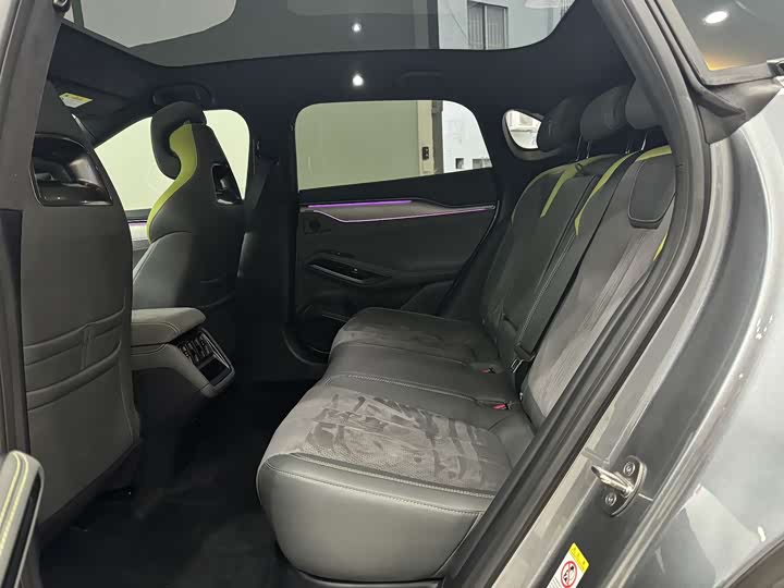 Фото 6 - BYD Song L