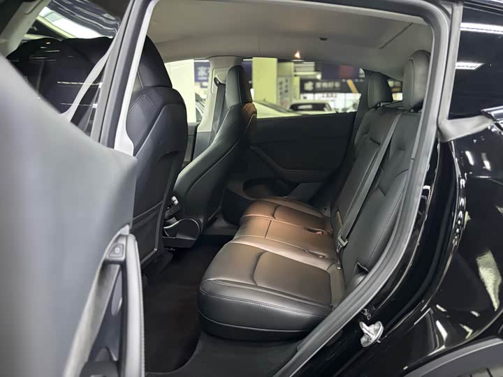 Фото 7 - Tesla Model Y