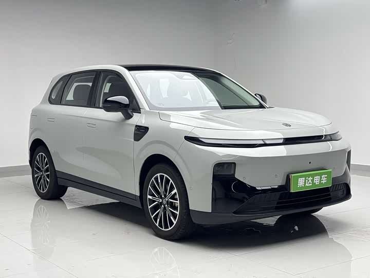 Фото 3 - Leapmotor B10