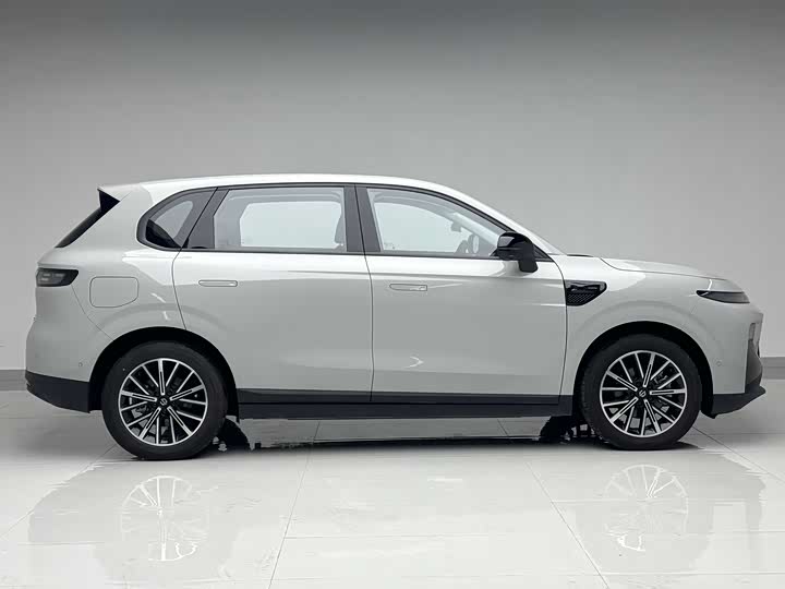 Фото 4 - Leapmotor B10