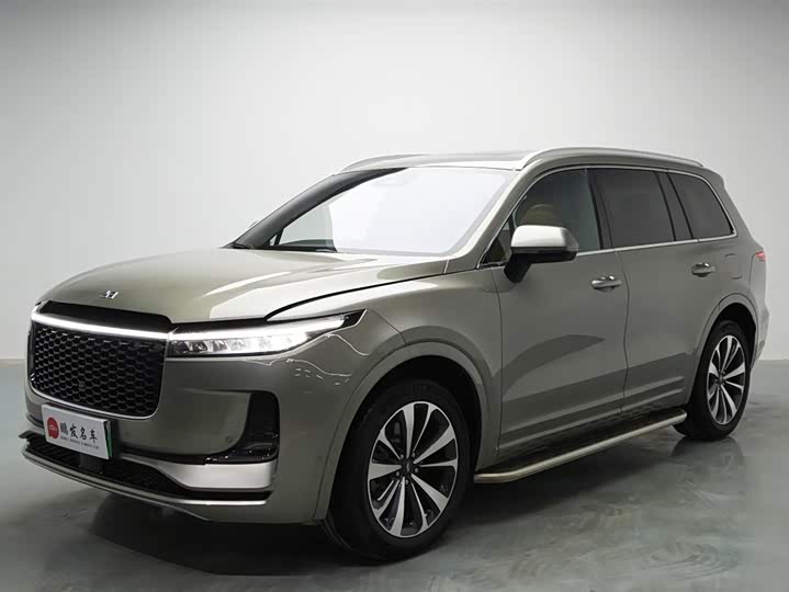 Фото 1 - LiXiang One