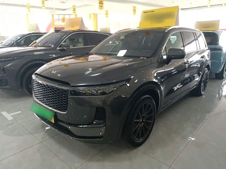 Фото 1 - LiXiang One