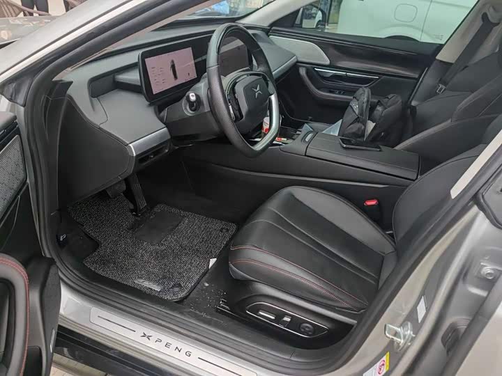 Фото 4 - XPeng P7