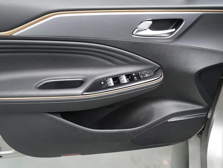 Фото 5 - GAC Aion S