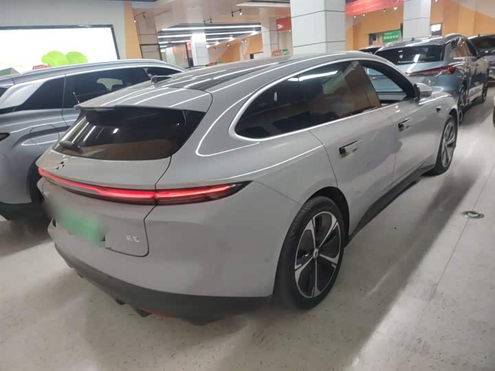 Фото 7 - Nio ET5T