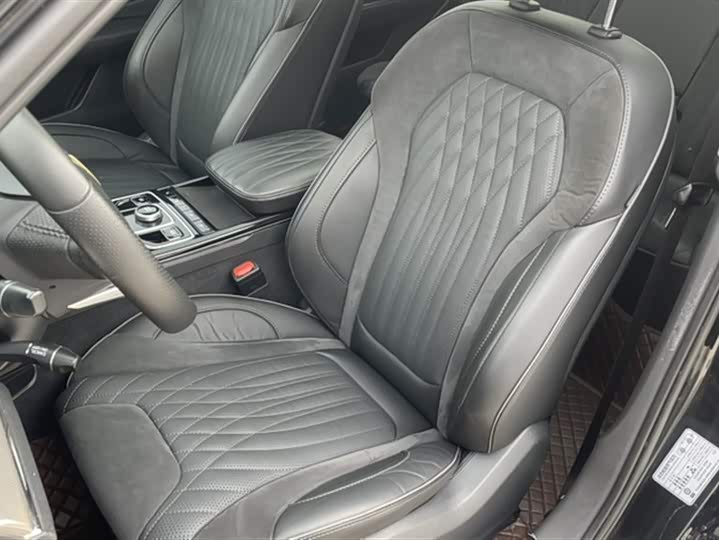 Фото 5 - Hongqi HS5