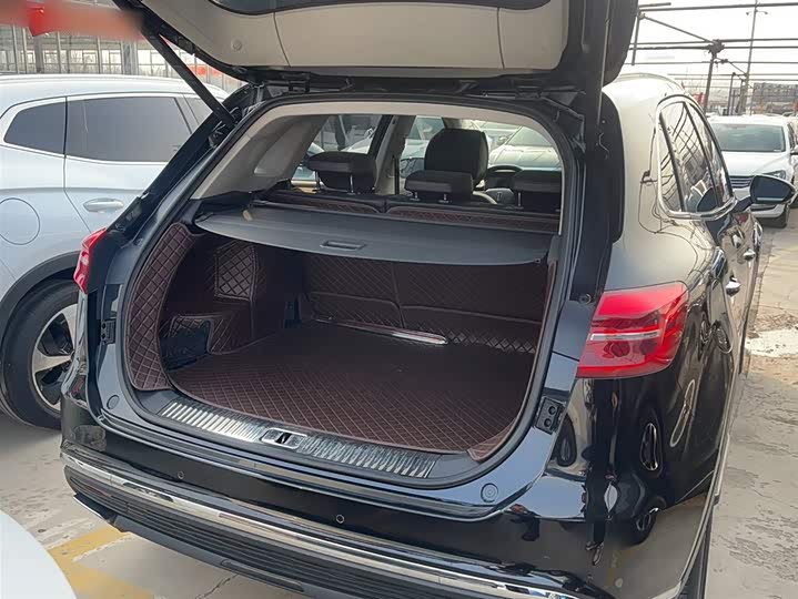 Фото 7 - Hongqi HS5