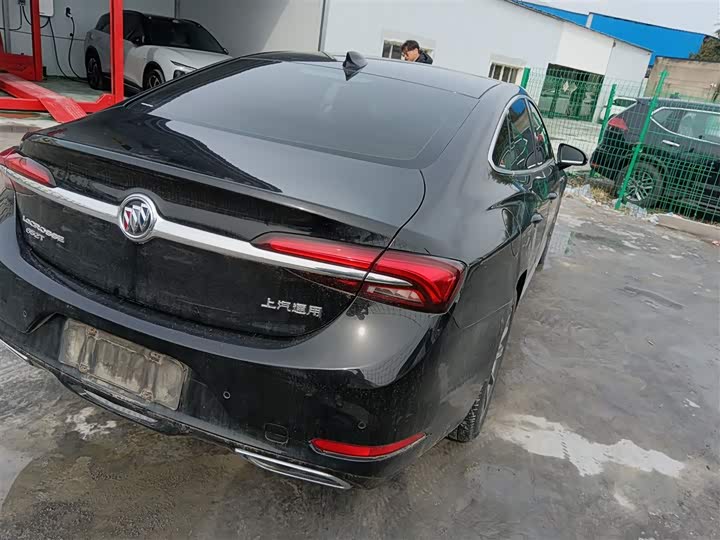 Фото 7 - Buick LaCrosse