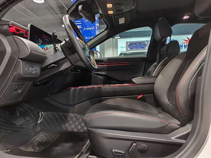 Фото 4 - Ford Mondeo