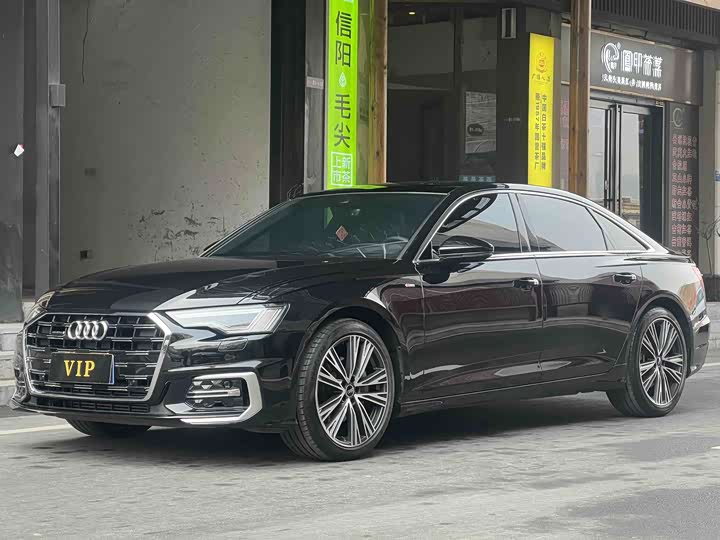 Фото 1 - Audi A6L