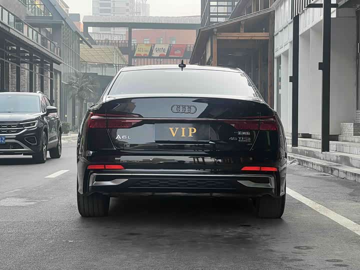 Фото 8 - Audi A6L