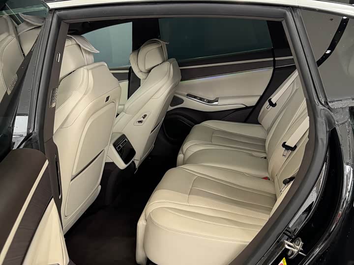 Фото 5 - Denza Z9