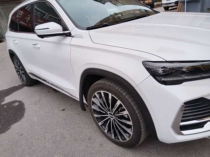 Фото 2 - Geely Monjaro