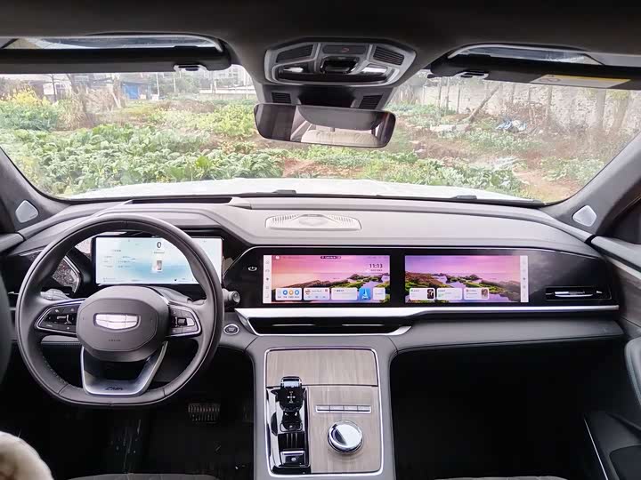 Фото 4 - Geely Monjaro